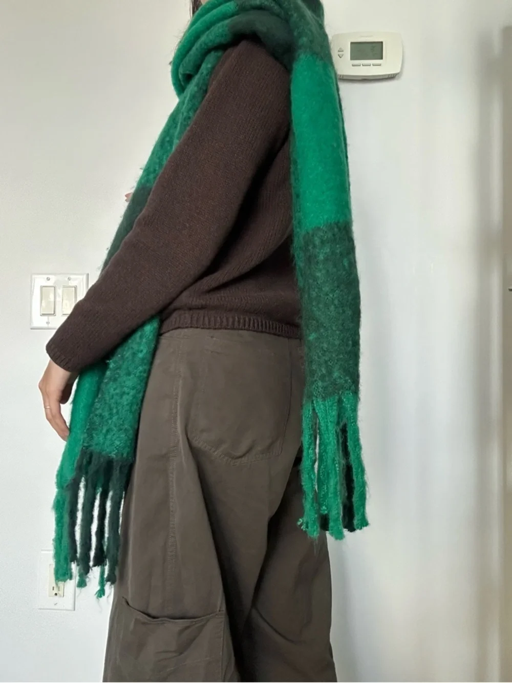 Roots Oversized Dark Green Plaid Fringe Scarf - Picture 2 of 4